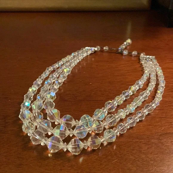 Vintage triple strand Aurora borealis graduated bead choker necklace 14 inch - Picture 1 of 12